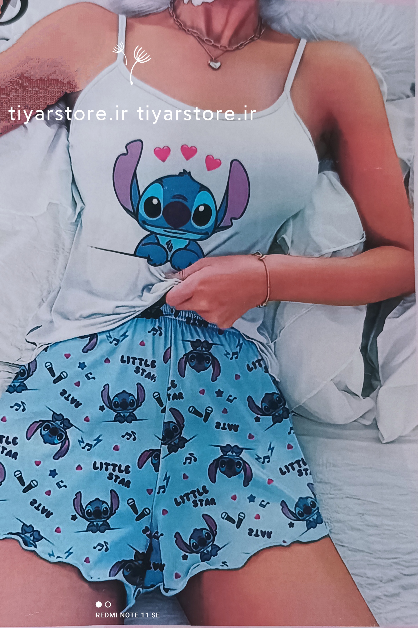 تاپ شورتک ساتن ابریشم 3017طرح استیچ Stitch سفید آبی