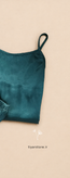 تاپ شورتک ساتن ابریشم 3060 طرح شورتک چین دار سبز